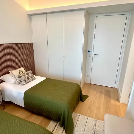 Apartment Luxurious 2 Bedrooms With Amenities In Center