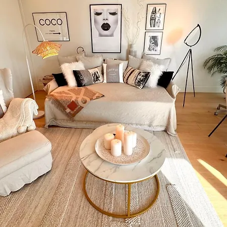 Luxurious 2 Bedrooms With Amenities In Center Apartament