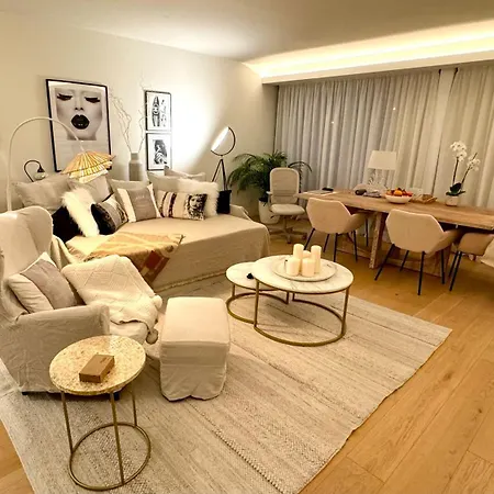 Apartment Luxurious 2 Bedrooms With Amenities In Center Lisbon