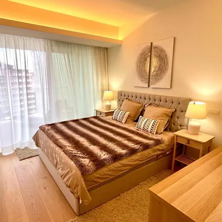 Luxurious 2 Bedrooms With Amenities In Center Lisbon